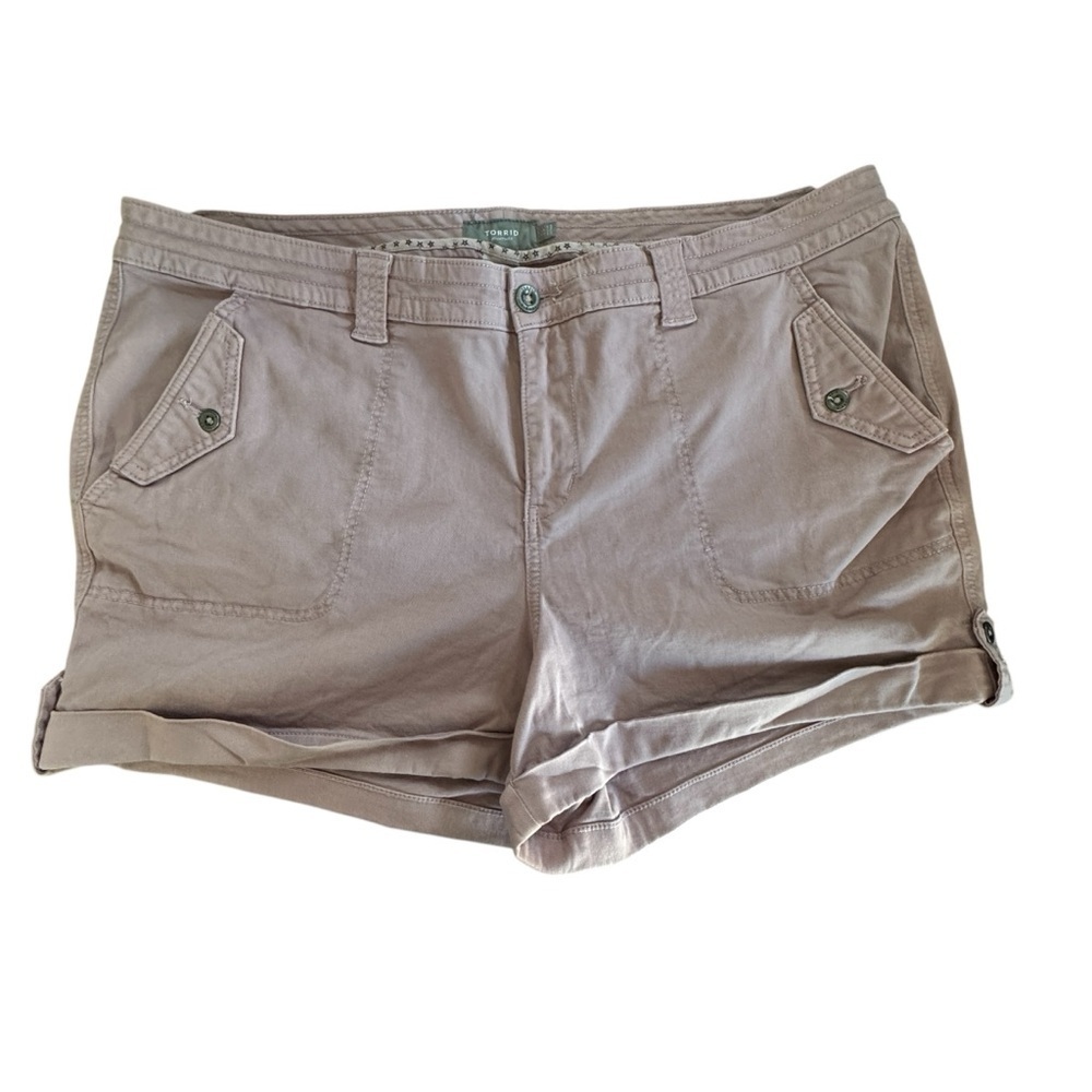 Torrid Women’s Shorts Feel The Fit Pink Cuffed Hem Stretchy Size 24 Plus